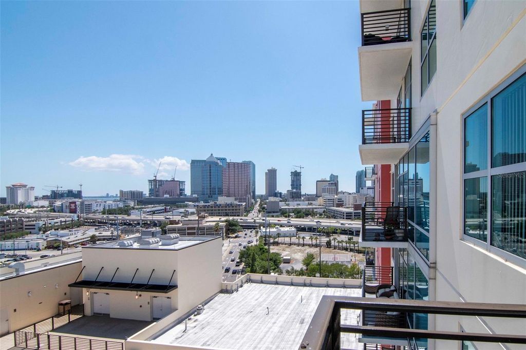 Image 22 of property listing at 1120 E KENNEDY BOULEVARD 1211, Tampa, FL 33602