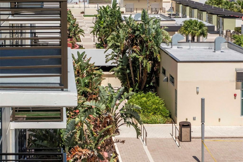 Image 51 of property listing at 1120 E KENNEDY BOULEVARD 1211, Tampa, FL 33602
