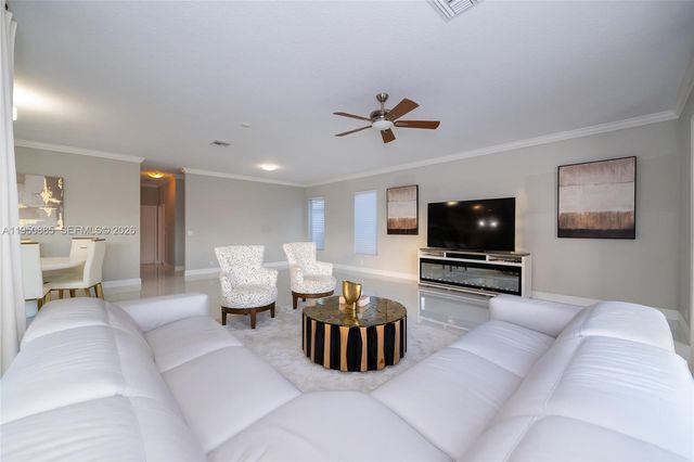 18540 SW 43rd St, Miramar, FL 33029