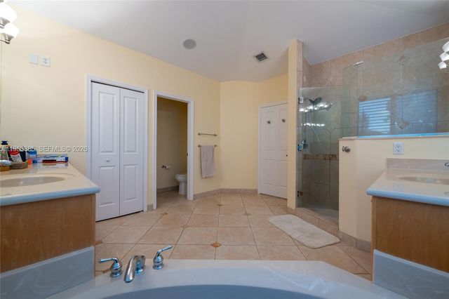 18540 SW 43rd St, Miramar, FL 33029