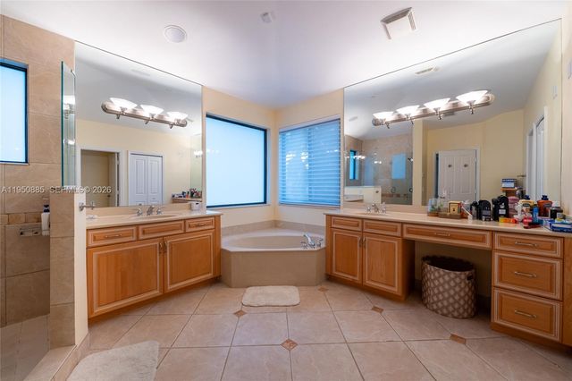 18540 SW 43rd St, Miramar, FL 33029