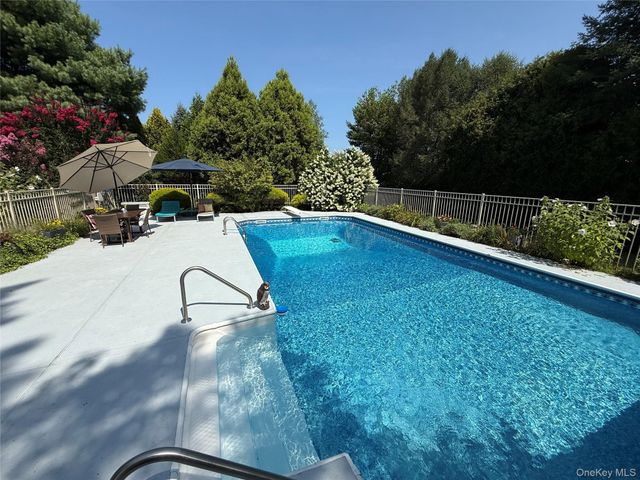 70 Fairway Drive, Wading River, NY 11792