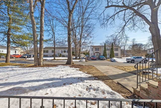 51 Ford St A, Methuen, MA 01844