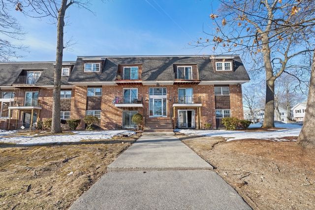 51 Ford St A, Methuen, MA 01844