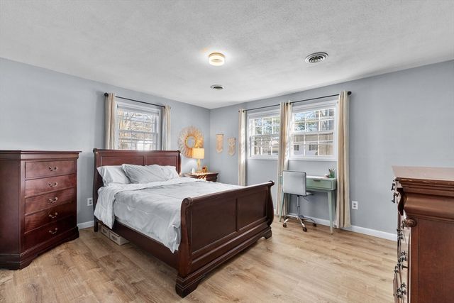 51 Ford St A, Methuen, MA 01844