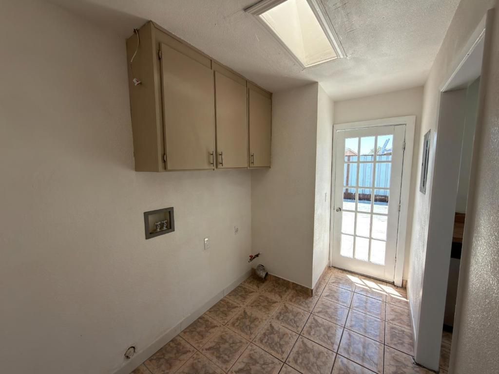 Image 16 of property listing at 1040 Central Avenue, Hollister, CA 95023