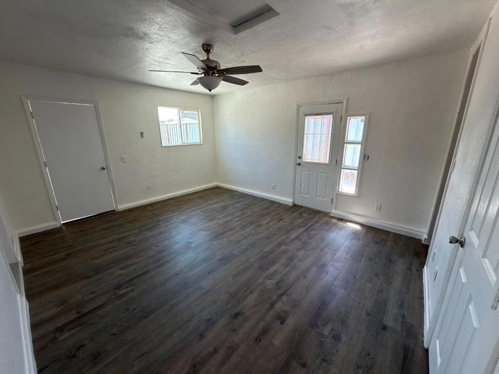 Image 19 of property listing at 1040 Central Avenue, Hollister, CA 95023
