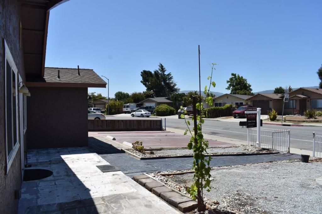 Image 4 of property listing at 1040 Central Avenue, Hollister, CA 95023