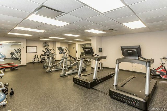 25 Neptune Boulevard 2nd Floor Apt. E, Long Beach, NY 11561