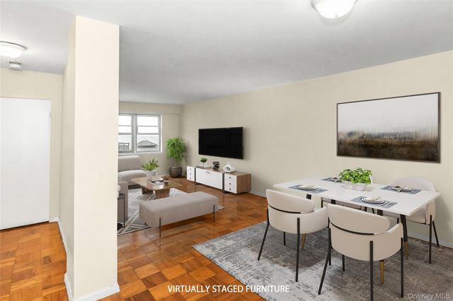 25 Neptune Boulevard 2nd Floor Apt. E, Long Beach, NY 11561