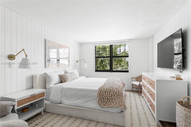 4301 Collins Avenue 207, Miami Beach, FL 33140