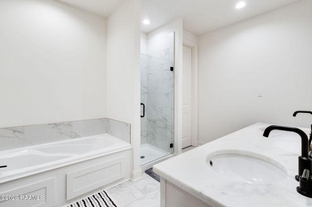 242 Alpine Drive, Lafayette, LA 70506