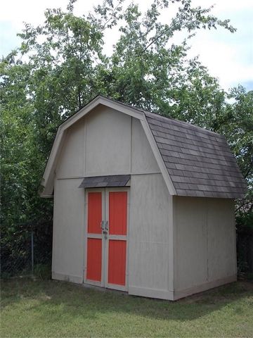 3510 Gerry, Granbury, TX 76049