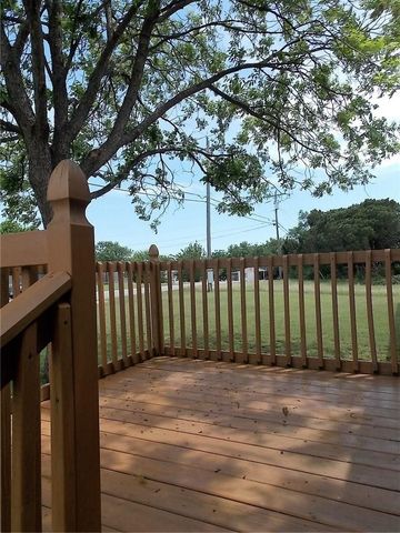 3510 Gerry, Granbury, TX 76049