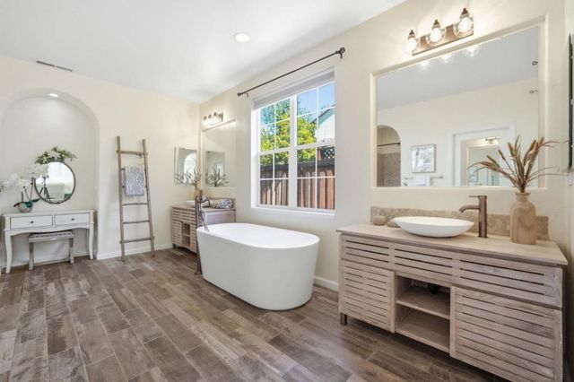 7111 Eagle Ridge Drive, Gilroy, CA 95020