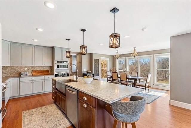 100 Bradley Street, Seekonk, MA 02771