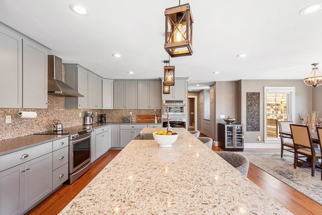 100 Bradley Street, Seekonk, MA 02771