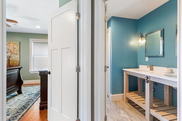 100 Bradley Street, Seekonk, MA 02771