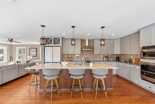 100 Bradley Street, Seekonk, MA 02771