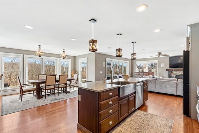 100 Bradley Street, Seekonk, MA 02771