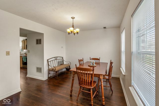 665 Hummingbird Lane, Whiteland, IN 46184