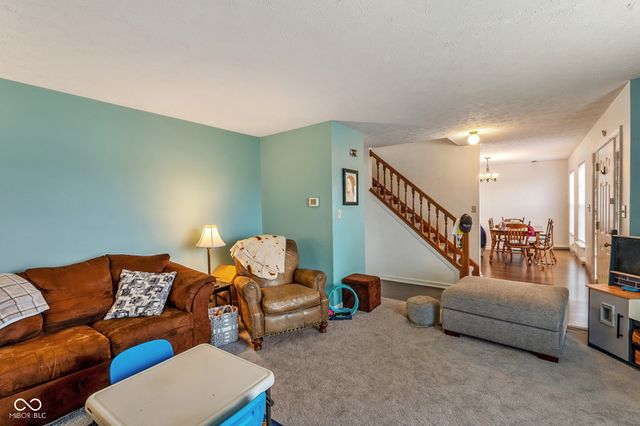 665 Hummingbird Lane, Whiteland, IN 46184