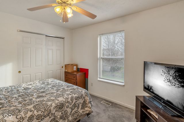 665 Hummingbird Lane, Whiteland, IN 46184