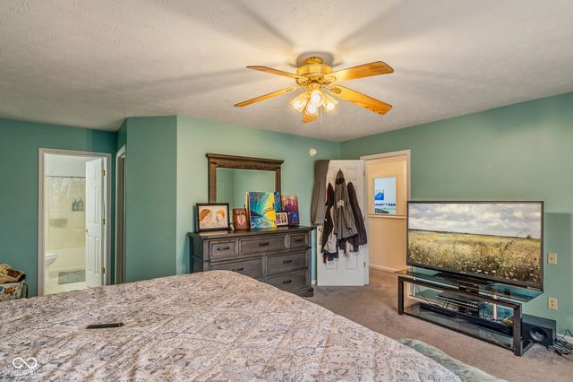 665 Hummingbird Lane, Whiteland, IN 46184