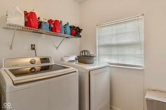 665 Hummingbird Lane, Whiteland, IN 46184