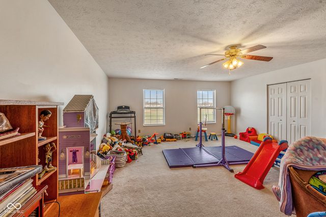 665 Hummingbird Lane, Whiteland, IN 46184