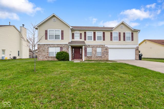 665 Hummingbird Lane, Whiteland, IN 46184
