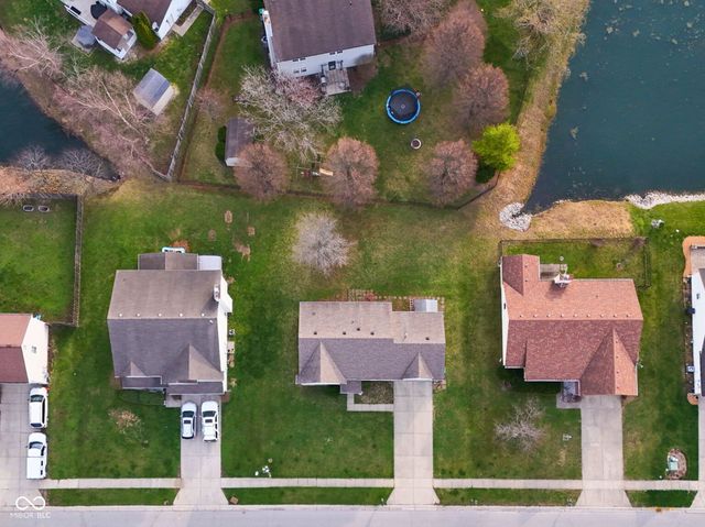 665 Hummingbird Lane, Whiteland, IN 46184