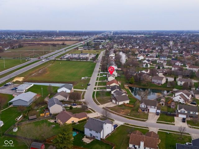 665 Hummingbird Lane, Whiteland, IN 46184