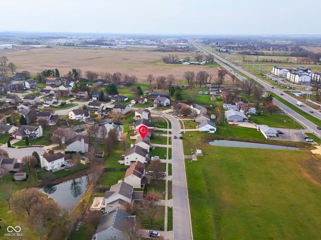 665 Hummingbird Lane, Whiteland, IN 46184