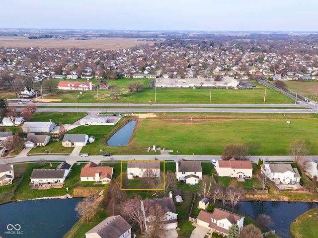 665 Hummingbird Lane, Whiteland, IN 46184