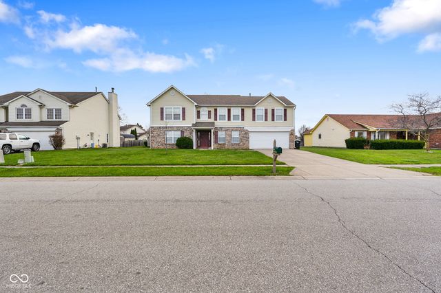 665 Hummingbird Lane, Whiteland, IN 46184