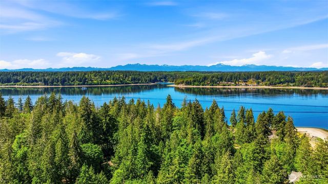 304 E Pointes Drive E, Shelton, WA 98584
