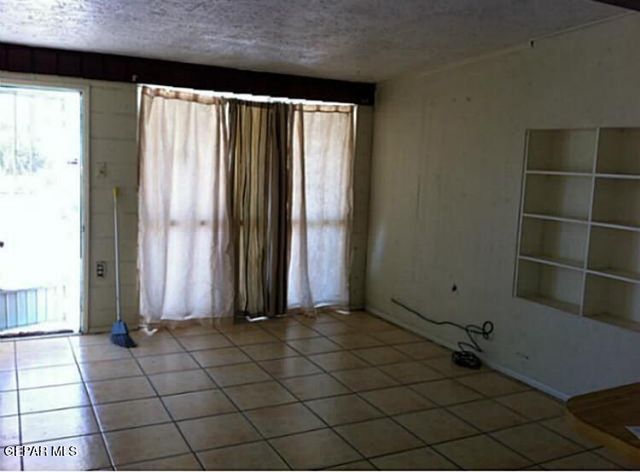 908 MARLOW Road, El Paso, TX 79905