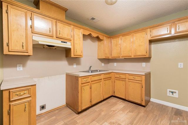 1825 Largo Street, Weslaco, TX 78596