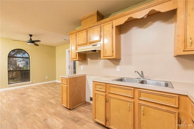 1825 Largo Street, Weslaco, TX 78596