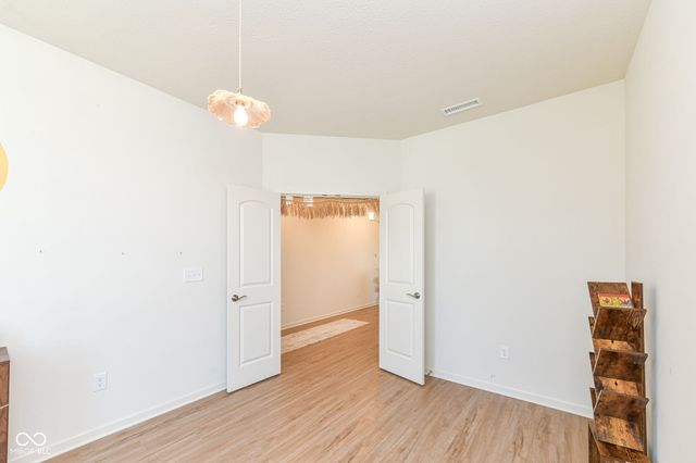 6907 Seattle Slew Drive, Whitestown, IN 46075