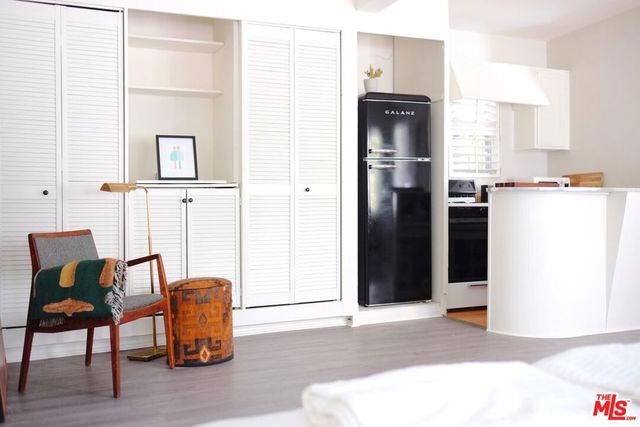 8998 Lloyd Place, West Hollywood, CA 90069