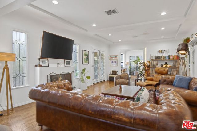 8998 Lloyd Place, West Hollywood, CA 90069