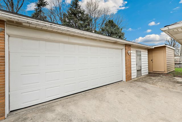 214 N Hunter Street, Thornton, IL 60476