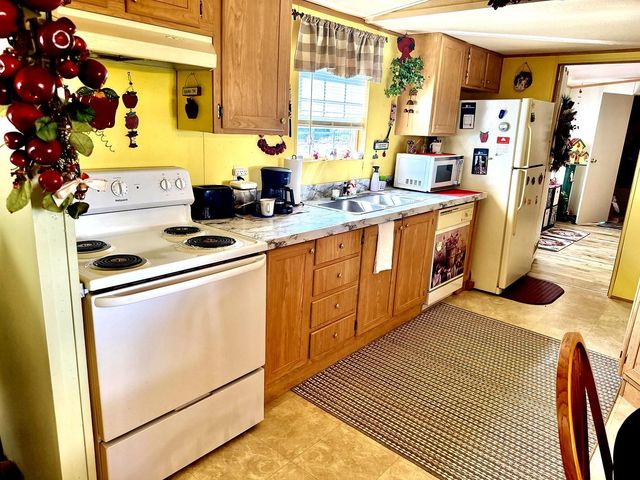565 Bell Lane, Monticello, KY 42633