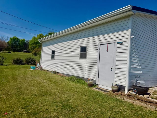 565 Bell Lane, Monticello, KY 42633
