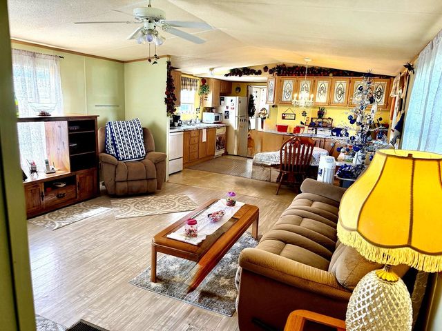 565 Bell Lane, Monticello, KY 42633