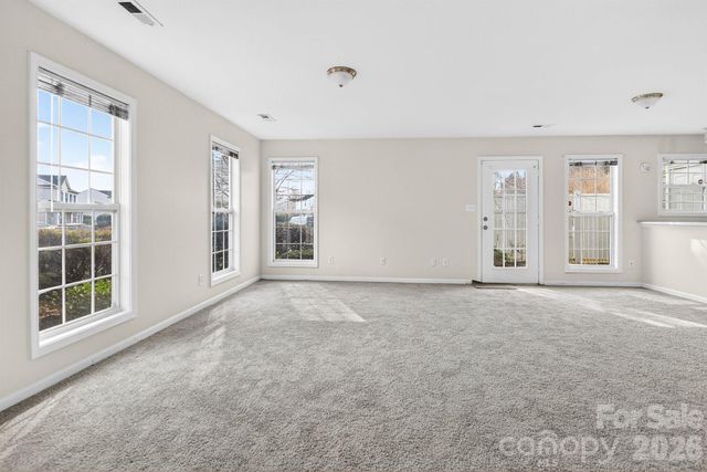 1911 Flushing Court, Charlotte, NC 28215