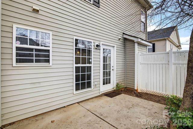 1911 Flushing Court, Charlotte, NC 28215