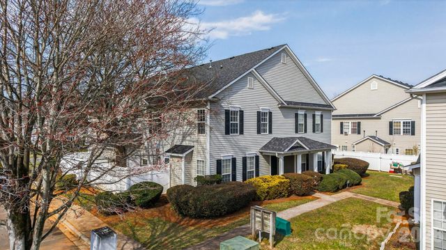 1911 Flushing Court, Charlotte, NC 28215